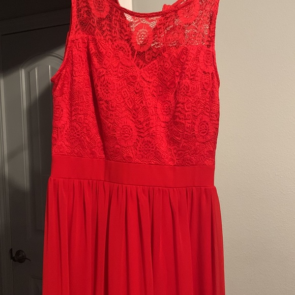 Nice Red Dress - Picture 2 of 2